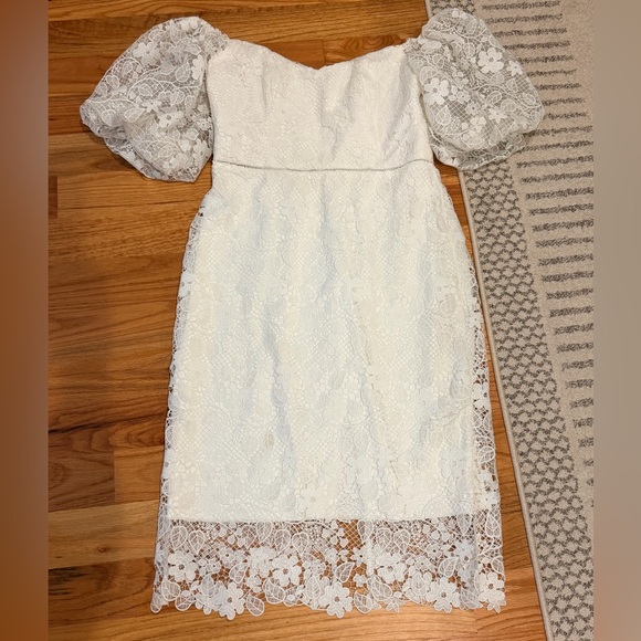 ML Monique Lhuillier
Floral Lace Off-The-Shoulder Midi-Dress - Picture 8 of 9